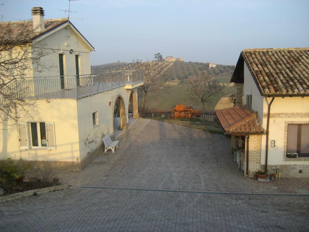 Agriturismo Torre Mannella - La Loggia Citta Sant'Angelo Eksteriør bilde